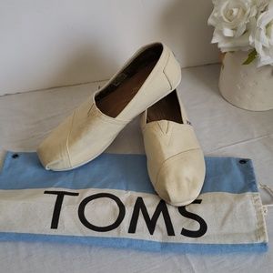TOMS  Beige Flat Shoe's